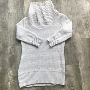5/$25 iZ Women’s L White Glittery Sweater Dress